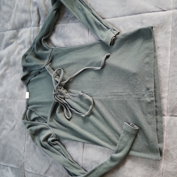 Melrose and Market Top - Picture 1 of 5